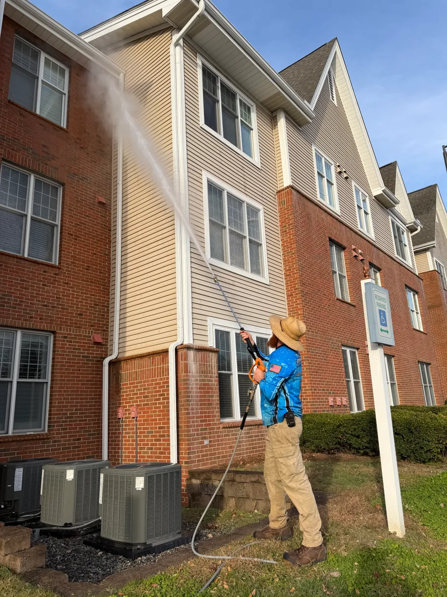 Condo and HOA community pressure washing in Vero Beach, FL