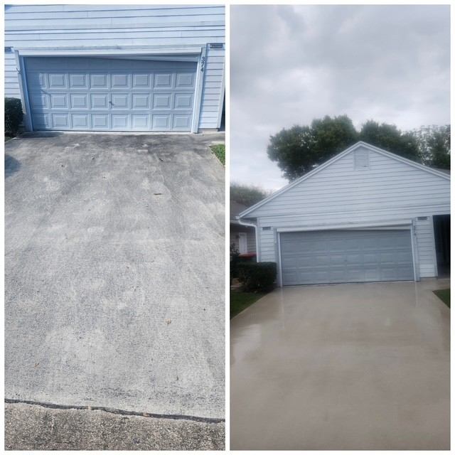 Concrete driveway cleaning results in Fort Pierce, FL